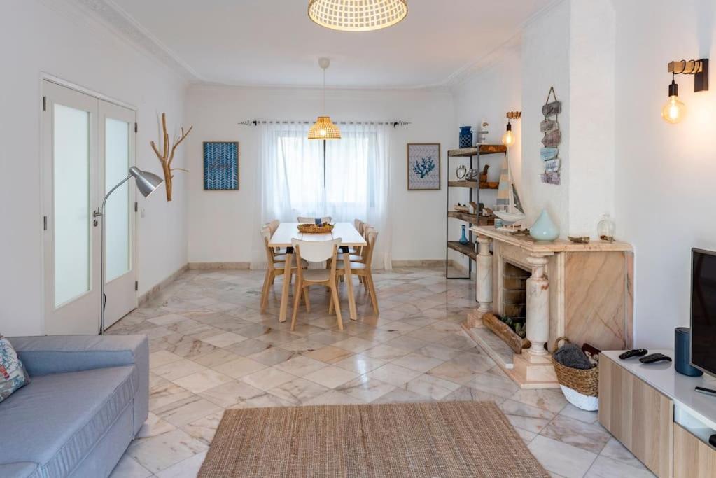Vita Portucale ! Nook Beach Apartments Коста да Капарика Екстериор снимка