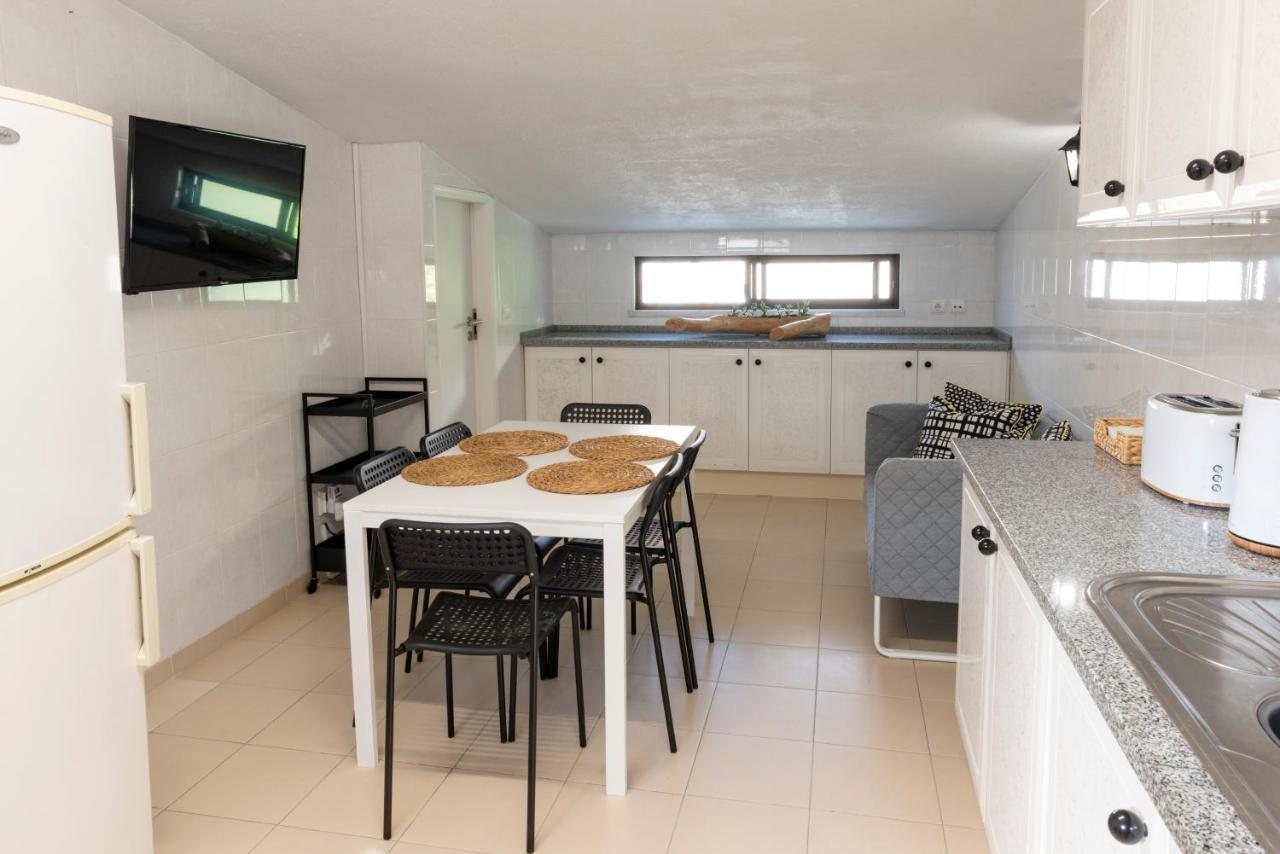 Vita Portucale ! Nook Beach Apartments Коста да Капарика Екстериор снимка